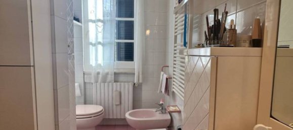 6 bedrooms Villa in Teramo, Italy No. 105575 10