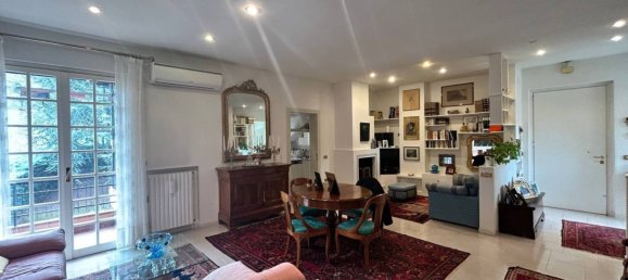 6 bedrooms Villa in Teramo, Italy No. 105575 3