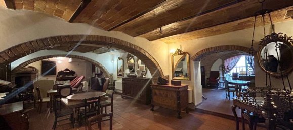 6 bedrooms Villa in Teramo, Italy No. 105575 14