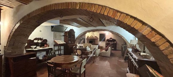 6 bedrooms Villa in Teramo, Italy No. 105575 13