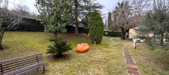 6 bedrooms Villa in Teramo, Italy No. 105575 4