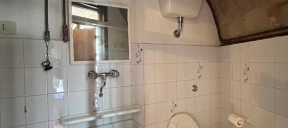 6 bedrooms Villa in Teramo, Italy No. 105575 17