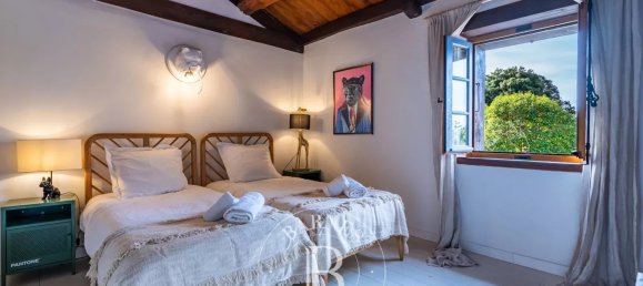 5 bedrooms House in Saint-Florent, France No. 74231 18