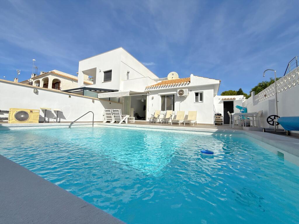 3 غرف نوم فيلا في La Zenia, Spain رقم 256468