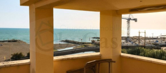 2 chambres Penthouse à Ladispoli, Italy No. 324381 10