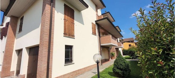 3 bedrooms Apartment in San Prospero, Italy No. 336769 3