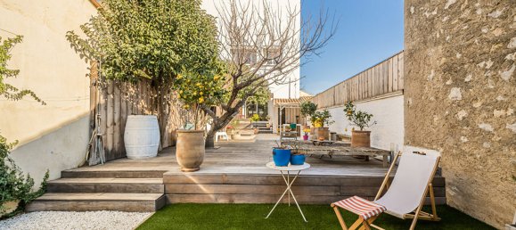 5 bedrooms House in Narbonne, France No. 361191 2