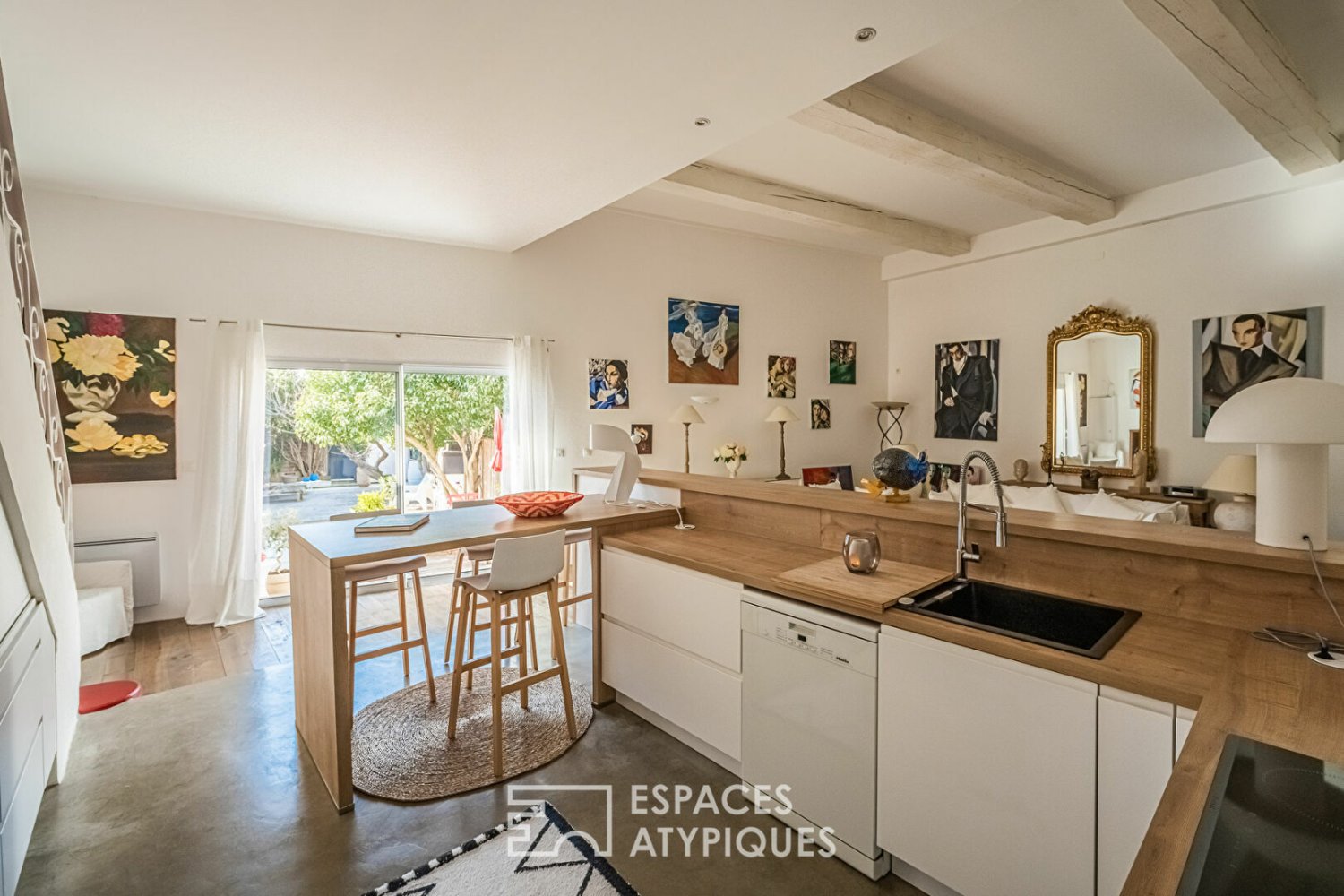 5 bedrooms House in Narbonne, France No. 361191