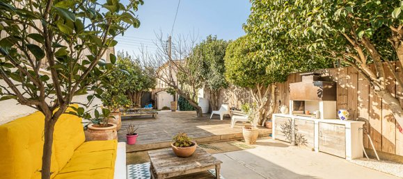 5 bedrooms House in Narbonne, France No. 361191 4