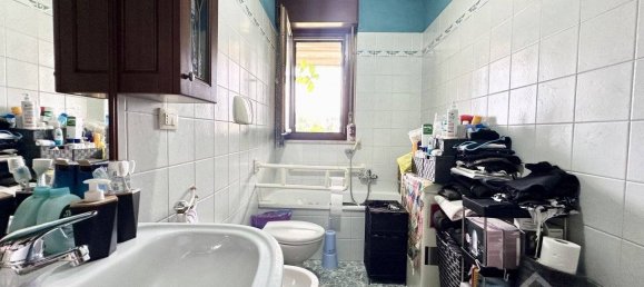 2 bedrooms Apartment in Turin, Italy No. 267838 19