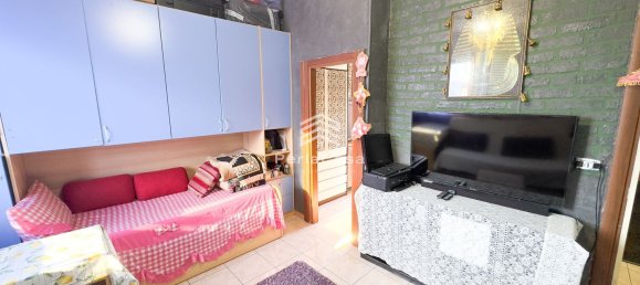 3-salle Appartement à Vigevano, Italy No. 238641 19