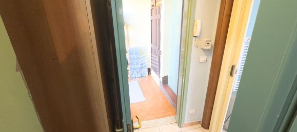 3-salle Appartement à Vigevano, Italy No. 238641 33