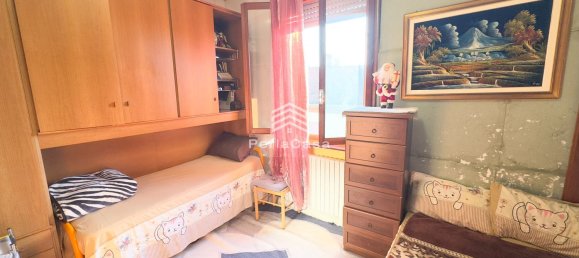 3-salle Appartement à Vigevano, Italy No. 238641 6