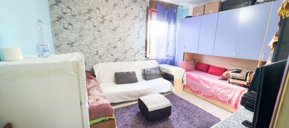 3-salle Appartement à Vigevano, Italy No. 238641 18