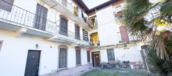 3-salle Appartement à Vigevano, Italy No. 238641 40