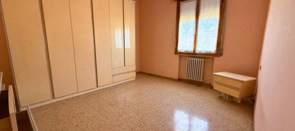 4 rooms Apartment in Reggio Emilia, Italy No. 98137 15