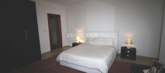 2 bedrooms Penthouse in Marsaskala, Malta No. 6340 6