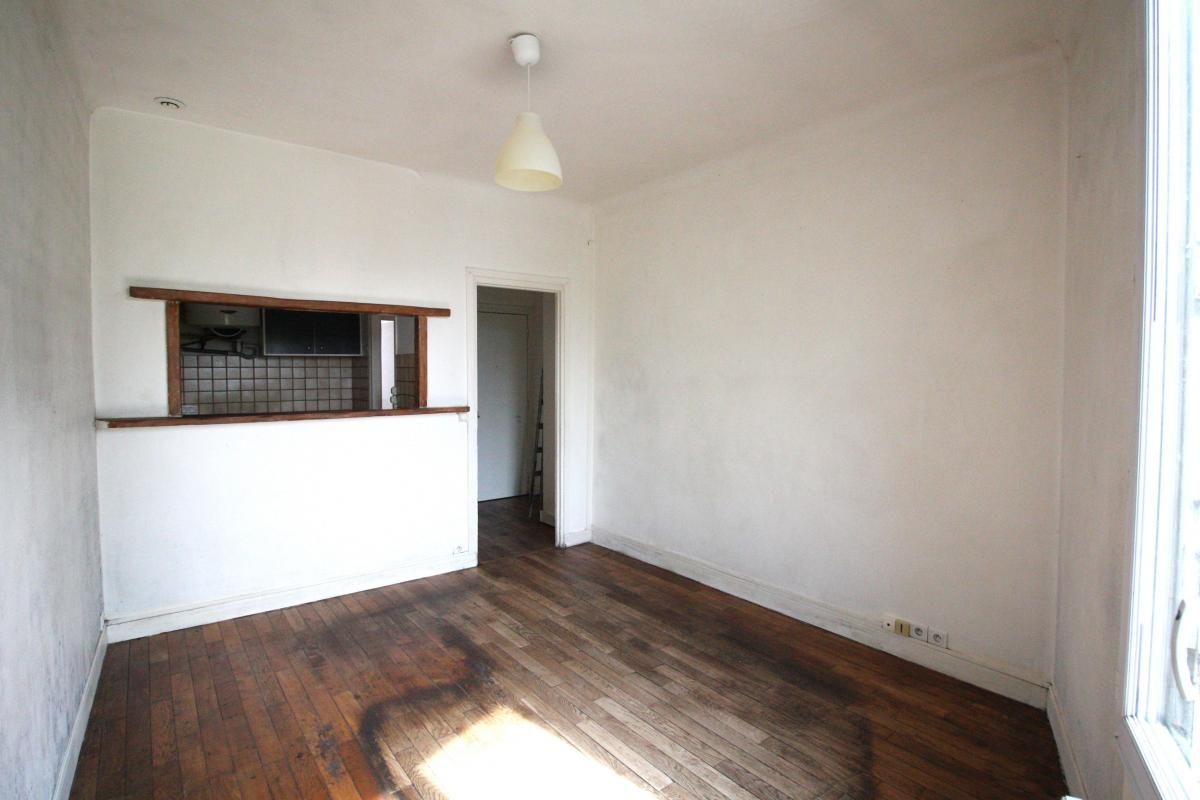 1 chambre Appartement à Le Bourget, France No. 172435