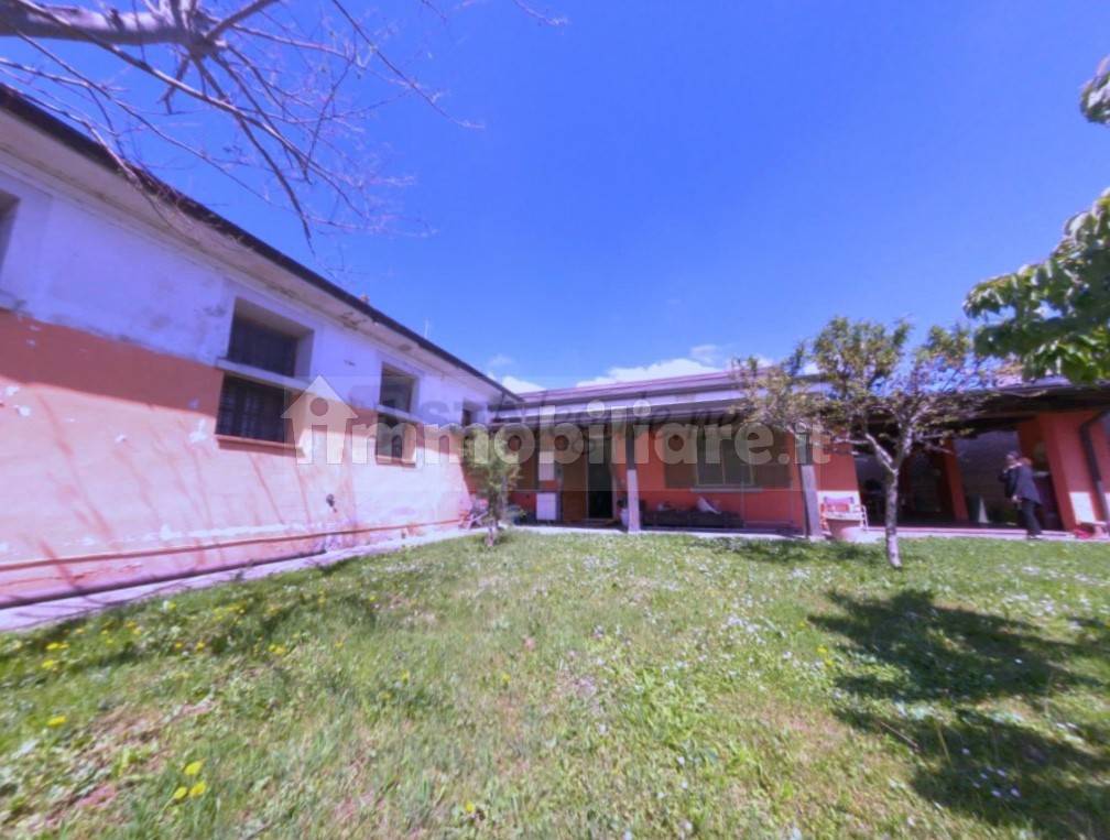 2 bedrooms Apartment in Gonzaga, Italy No. 303265