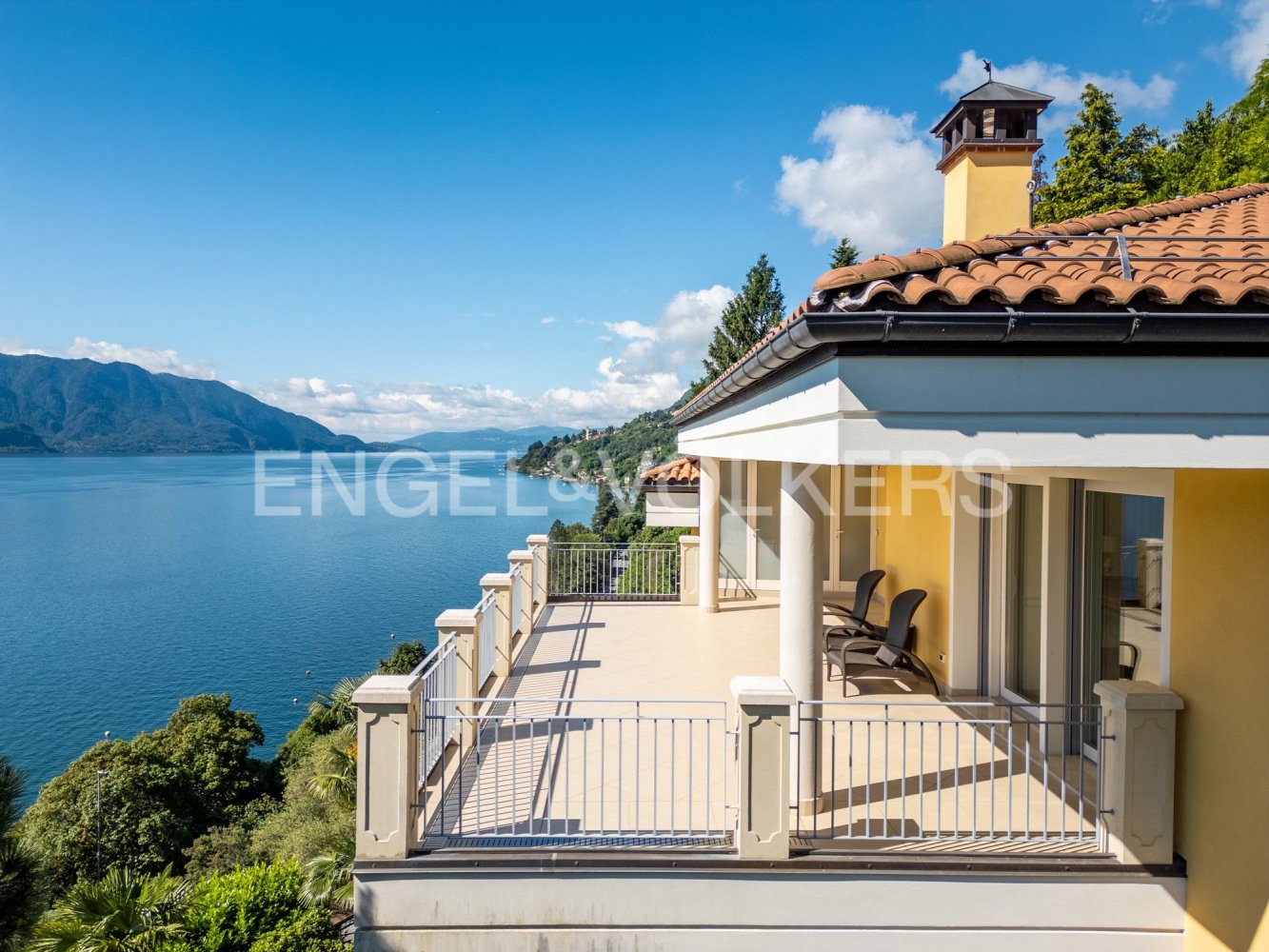 7 bedrooms Villa in Cannero Riviera, Italy No. 139864