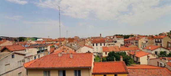 Apartamento de 2 dormitorios en Perpignan, France No. 315317 7