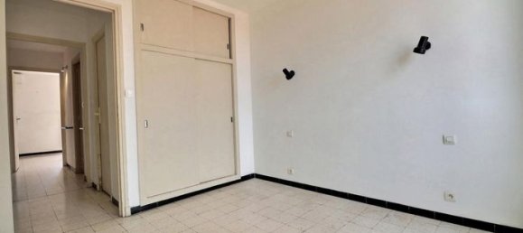 Apartamento de 2 dormitorios en Perpignan, France No. 315317 9