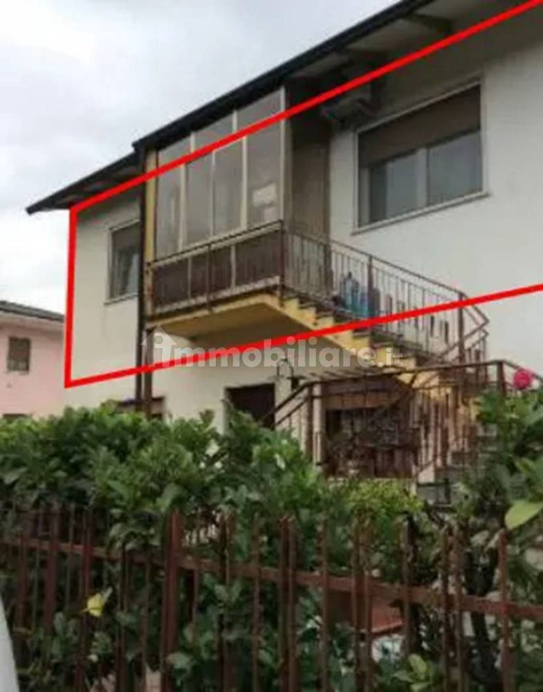 Apartamento T3 em Creazzo, Italy N.º 68276