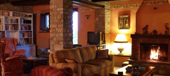 Casa de 25 divisões em Montegabbione, Italy N.º 105643 8