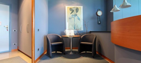 Oficina de 3 habitaciónes en Curno, Italy No. 237882 3