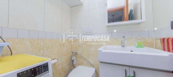 4 rooms Apartment in Milan, Italy No. 240725 12
