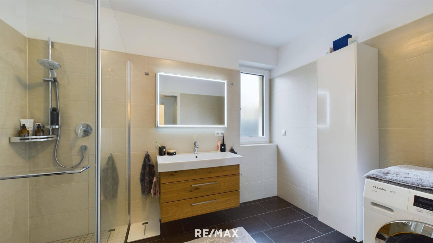 Apartamento T2 em Pasching, Austria N.º 174702