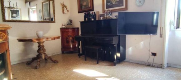 1 bedroom Apartment in Rome, Italy No. 375458 7