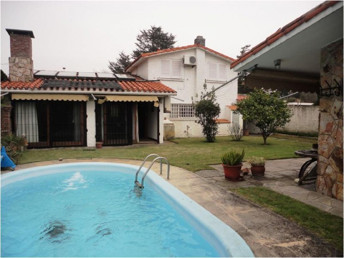 3 bedrooms House in Maldonado, Uruguay No. 6142