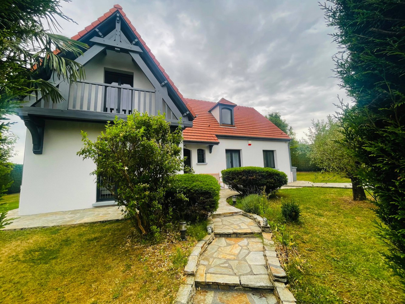 Casa de 3 dormitorios en Saint-Mard, France No. 329896