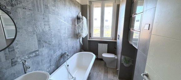 5-Zimmer Wohnung in Macerata, Italy, Nr. 218184 15