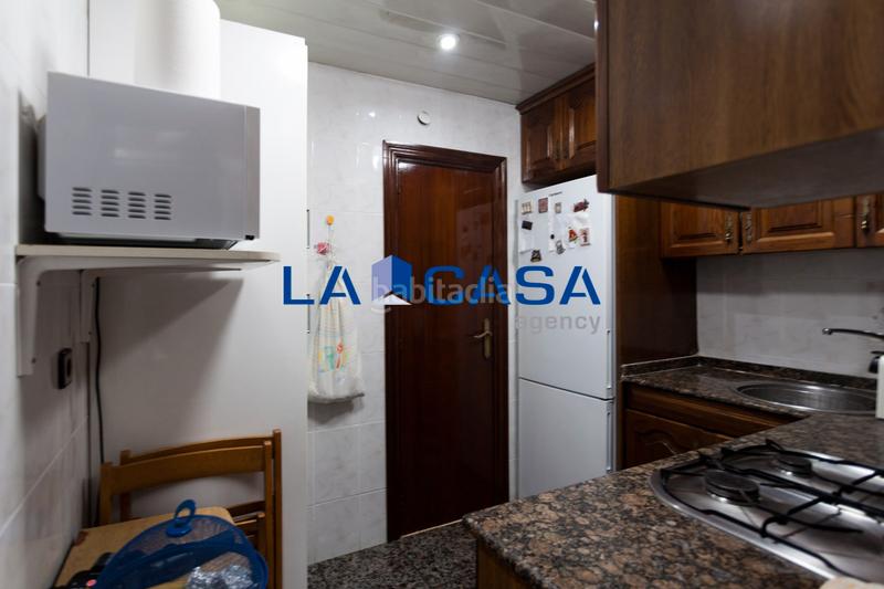 3 غرف نوم شقة في L'Hospitalet de Llobregat, Spain رقم 241389