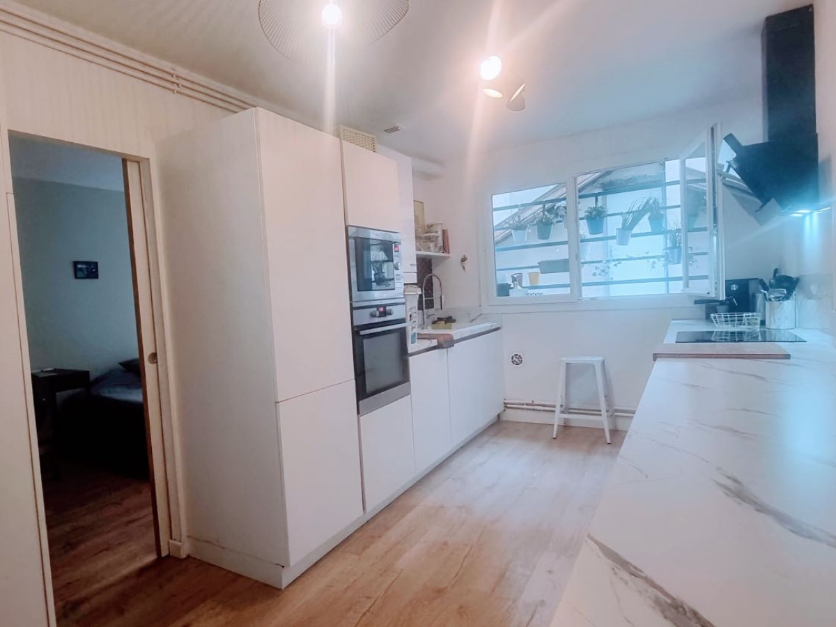 Квартира с 3 спальнями в Дакс, Франция № 102259