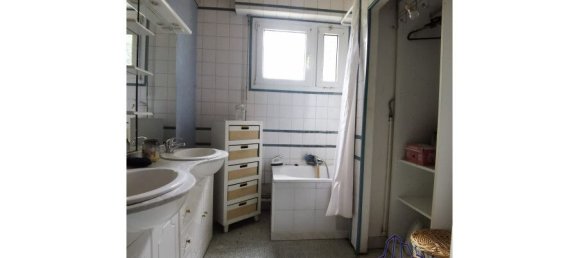 4 bedrooms House in Drucat, France No. 90942 4