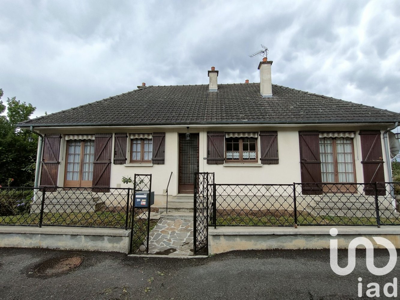 4 Schlafzimmer Haus in Aubusson, France, Nr. 319470