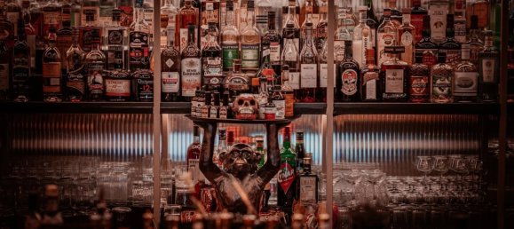 6 rooms Commercial property in Paris, France No. 163876 3