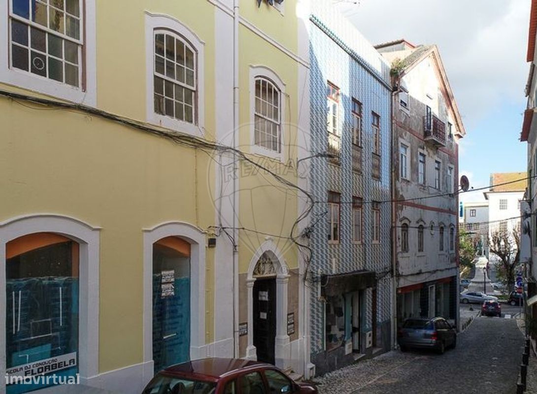 Дом с 6 спальнями в Фигейра да Фош, Португалия № 31824