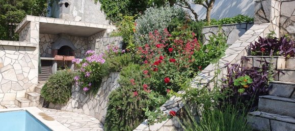 5 bedrooms House in Bar, Montenegro No. 432 2