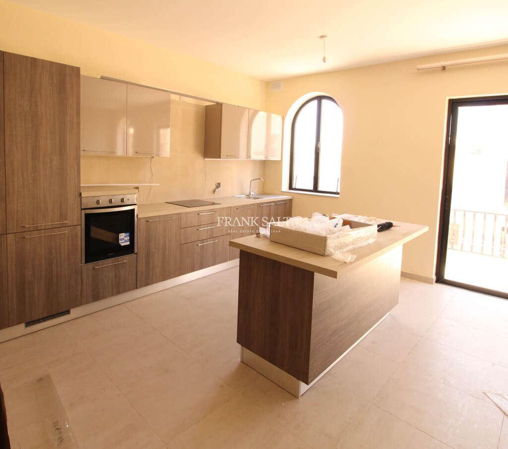 Apartamento T3 em Swieqi, Malta N.º 4302