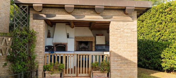 Вилла с 4 спальнями в Монтесильвано, Италия № 72857 16