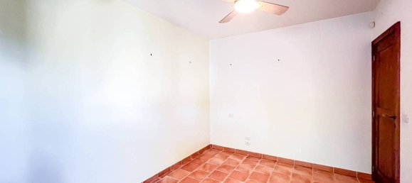 Вилла с 4 спальнями в Монтесильвано, Италия № 72857 34