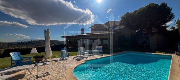 Вилла с 4 спальнями в Монтесильвано, Италия № 72857 48