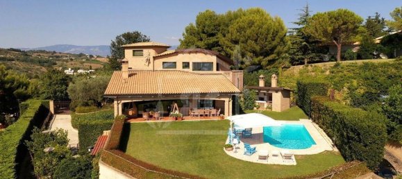 Вилла с 4 спальнями в Монтесильвано, Италия № 72857 3