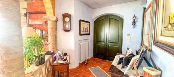 Вилла с 4 спальнями в Монтесильвано, Италия № 72857 12