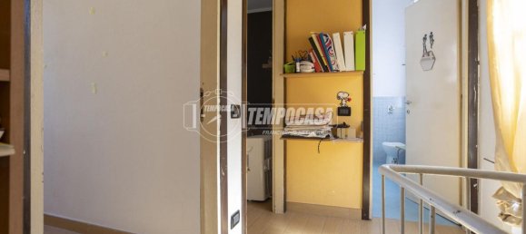 Apartamento de 2 habitaciónes en Magenta, Italy No. 1765 15