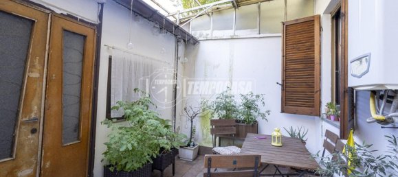 Apartamento de 2 habitaciónes en Magenta, Italy No. 1765 24